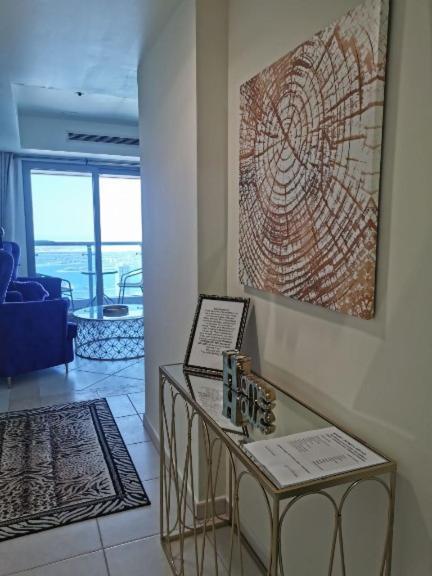 Luxury Stay In Marina Dubai Eksteriør billede